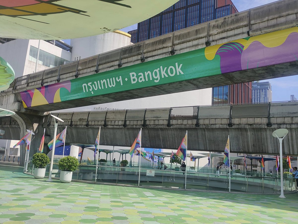 โฉมใหม่... จุดเช็กอิน สี่แยกปทุมวัน เปลี่ยนป้าย ‘Bangkok - City of Life’ ใหม่ #FM91 อ่านข่าวต่อ >> fm91bkk.com/newsarticle/30…