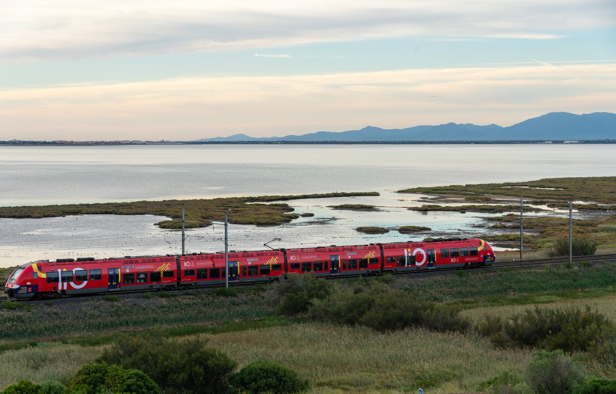 Bonjouuuuur ☕️🥐

Il est 6⃣h, le réveille-matin des héros de l'aube au rythme des #liOTrain avec votre #Infotrafic quotidien.

On est ensemble➡️20h pour vous informer sur les liO Train qui sillonnent notre belle région #Occitanie .

💁Besoin d'aide ?

@lio_train_sncf