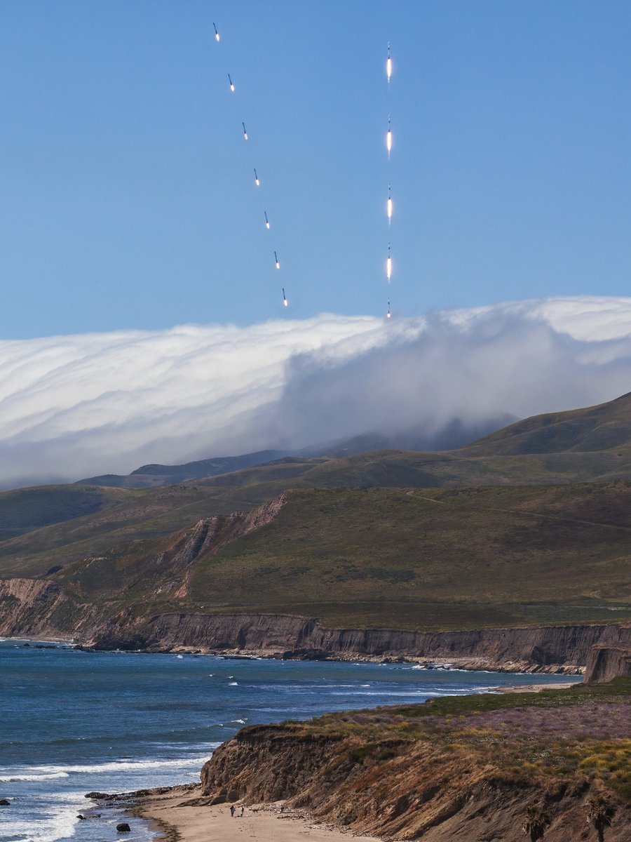 Beautiful launch and landing of the @ESA_EO EarthCARE mission from Vandenberg SFB. This is a time lapse composite taken in one second intervals. Me for @NASASpaceflight