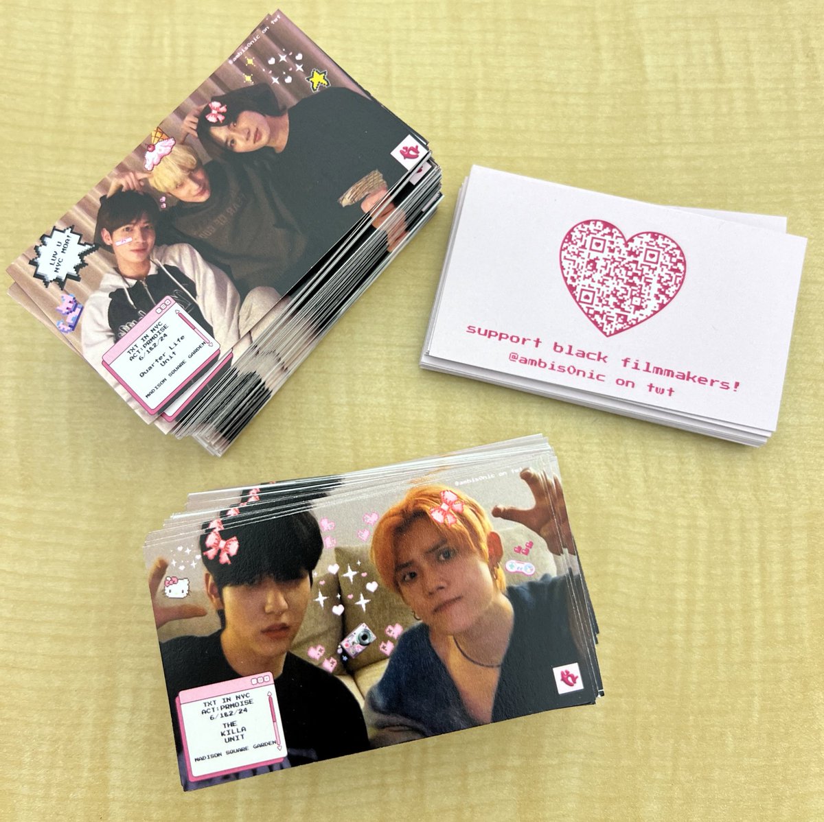 WADDUP NYC MOAAAAA! IM GIVING OUT FREEBIES BOTH DAYS!! 💌🕊️
#txt #tomorrowxtogether #nyc #TXT_TOUR_ACTPROMISE 
#ACTPROMISE_IN_NYC
#TXT_IN_NYC #freebies #moa #msg