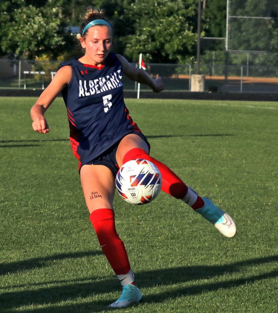 In an amazing comeback <a href="/AHSPatriotPride/">Patriot Pride</a> defeats <a href="/GHSGS18/">Godwin Girls Soccer</a> 3-2 after trailing 2-0 at the half. <a href="/TheRVASportsNet/">RVA Sports Network</a> <a href="/804Varsity/">804 Varsity</a> <a href="/PrepSoccerRoddy/">Roddy Nieto</a> <a href="/coachsherrill21/">Coach S.</a>