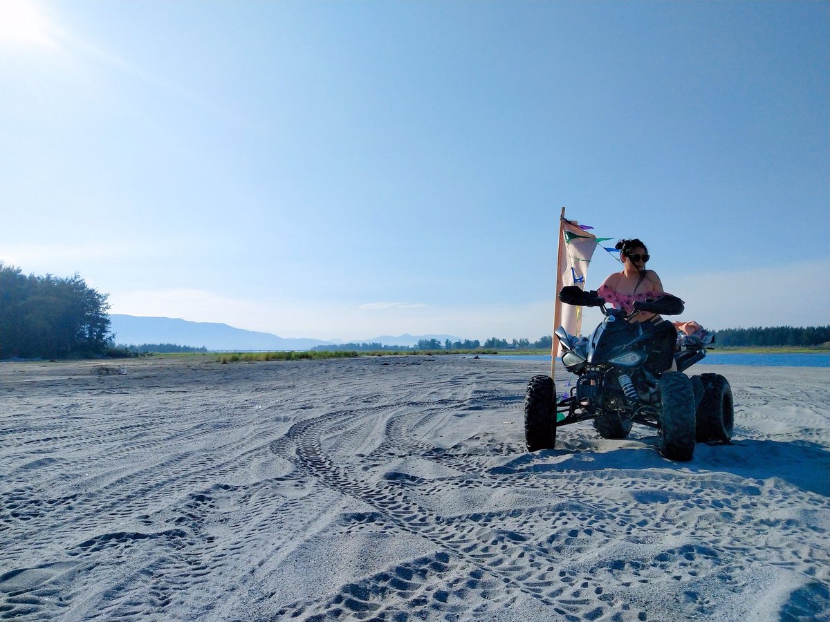 titawilonah's tweet photo. First #ATV ride experience. ♉
#atvride #beach #summer #birthday https://t.co/wt6Z5WMFbm