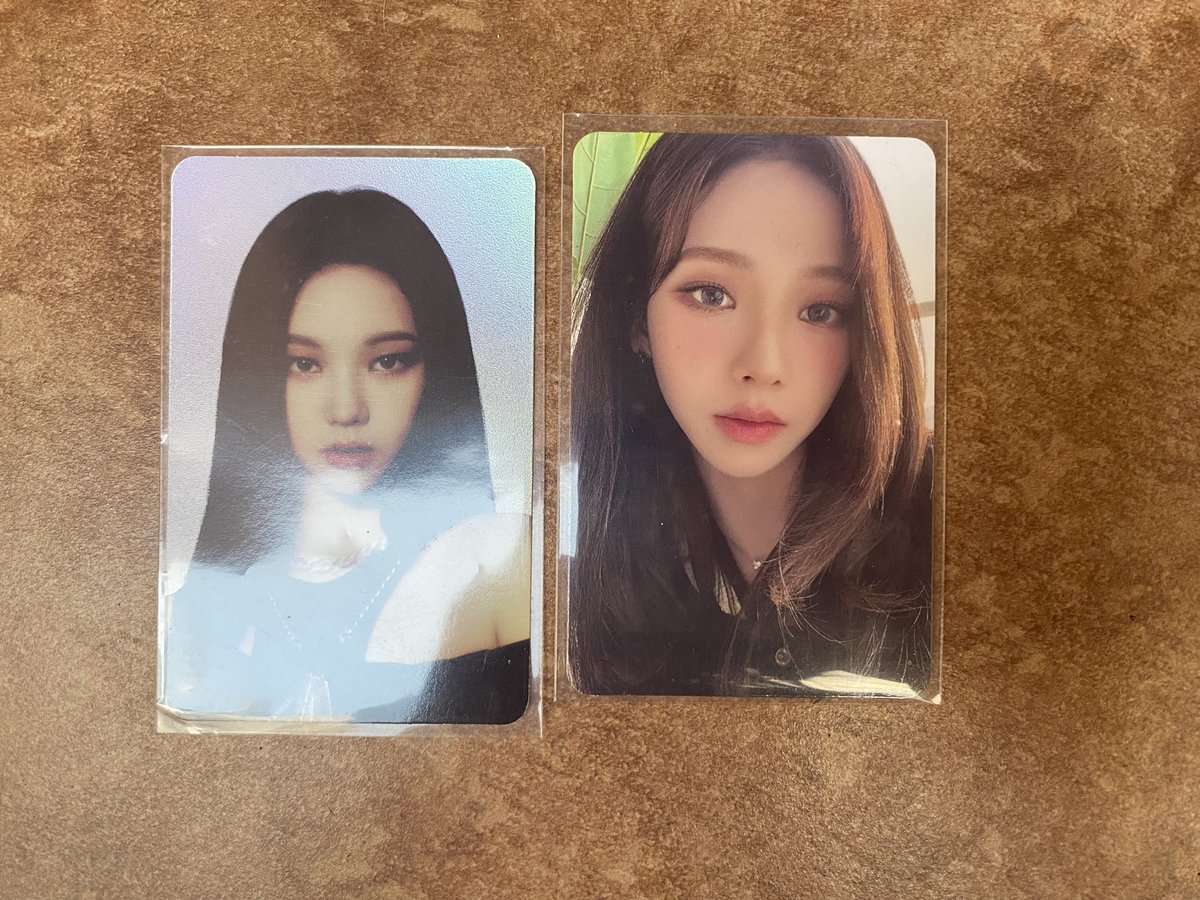 florianwrtz's tweet photo. clearance sell photocard‼️

💙 karina tc lts + holo stepback 
only 60k for 2 🫶

💙 karina cgv world tour only 45k 
wts ina aespa karina cgv tc lts
#wtsaespa https://t.co/JPpzvCKNFt