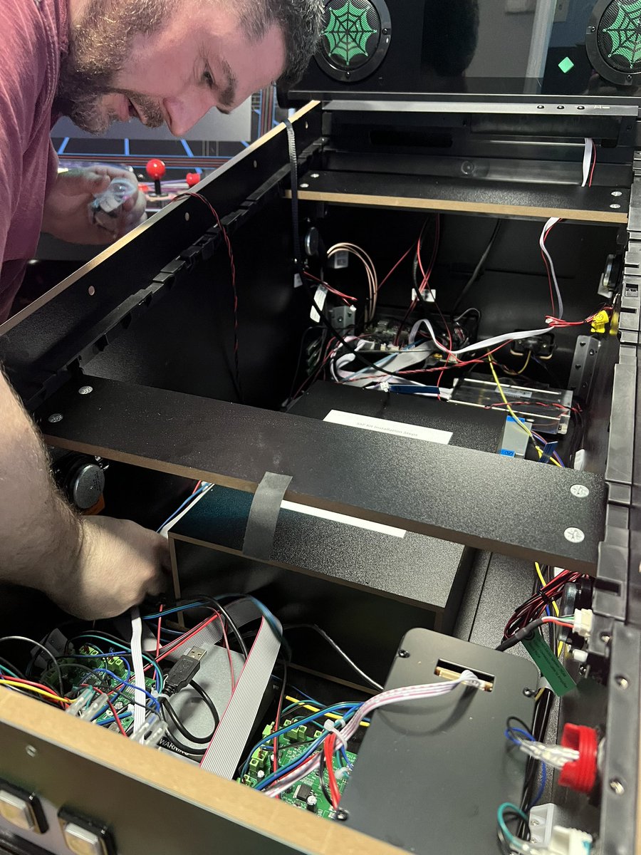 MichaelB 🎃🍔🕹 tweet media