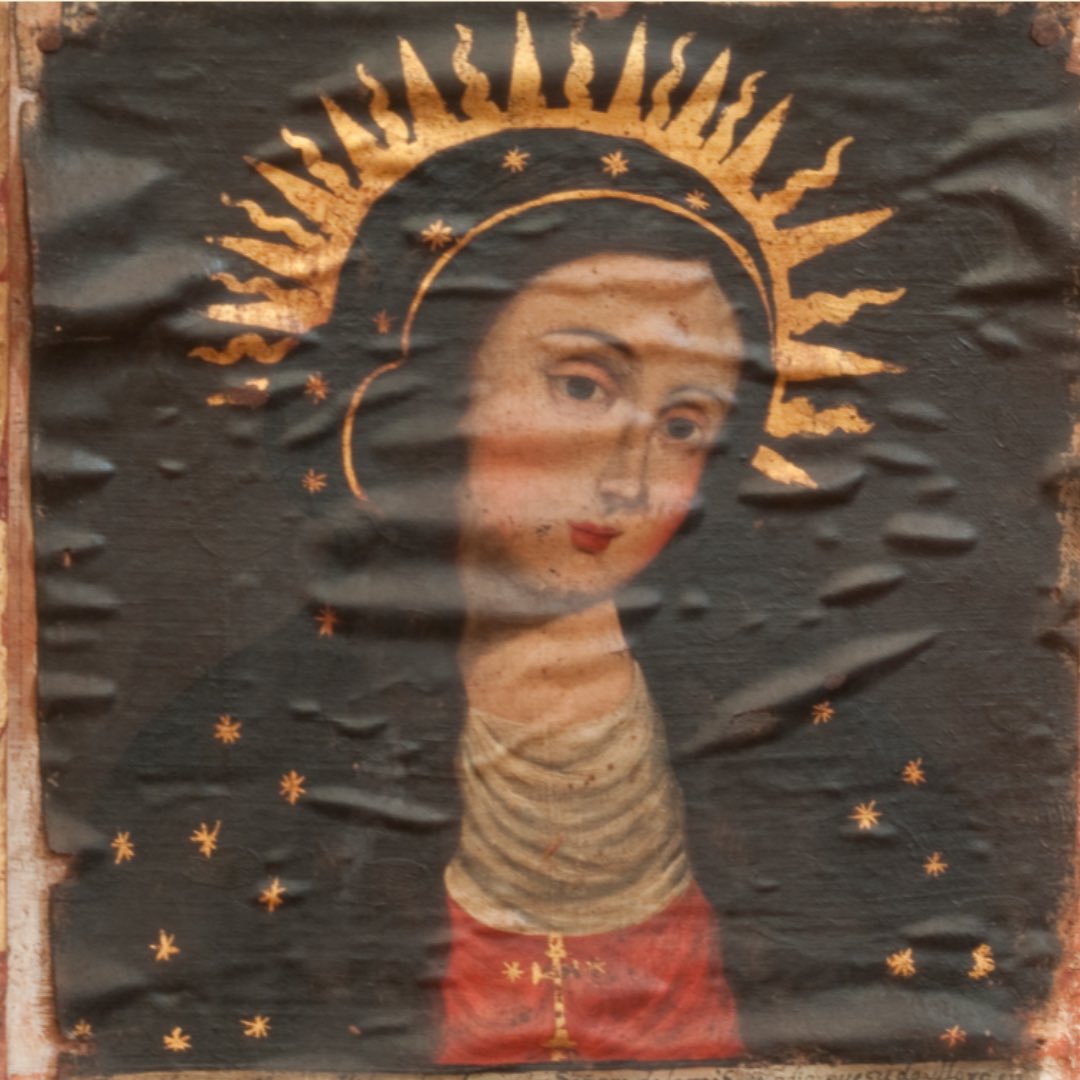 MIStaClara's tweet photo. ¡No te pierdas nuestra pieza del mes! 👇🏾
🖼️ La Virgen de la Misericordia del Callao
😀 Pieza anónima
🖌️ Óleo sobre tela
🗓️ Siglo XVII
¿La conocías?
#ArteAnónimo #misericordiadelcallao #SigloXVIII #PiezaDelMes #museos #museocolonial #patrimonio https://t.co/phFGOAjhaI