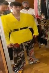 bueno voy a hacer un mini hilo con outfits que YO siento que le podrían quedar bien a Robleis para las alfombras rojas 🧵