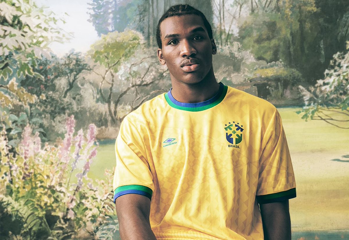 This new “Brazil” shirt has been created by Umbro as part of their centenary year celebrations. Read more: footballshirtculture.com/lifestyle/braz… #brazil #brasil #umbro #umbrobrasil #footballshirts #soccerjersey #newkits