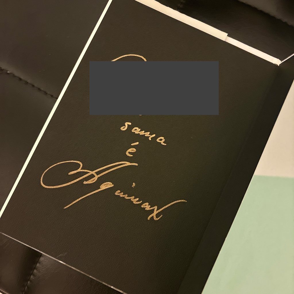 inki_tanoshimi's tweet photo. 寺山修司＋宇野亜喜良「踊りたいけど踊れない」の発売記念サイン会で宇野先生にもらったサイン(私の名前部分マスキング)
Aquiraxという綴りがかっこいい。先日東京オペラシティ　アートギャラリーの宇野亜喜良展にてポスターをみて、そうそうこの綴りだったと思い出しました。 https://t.co/4UoXL3d3tM