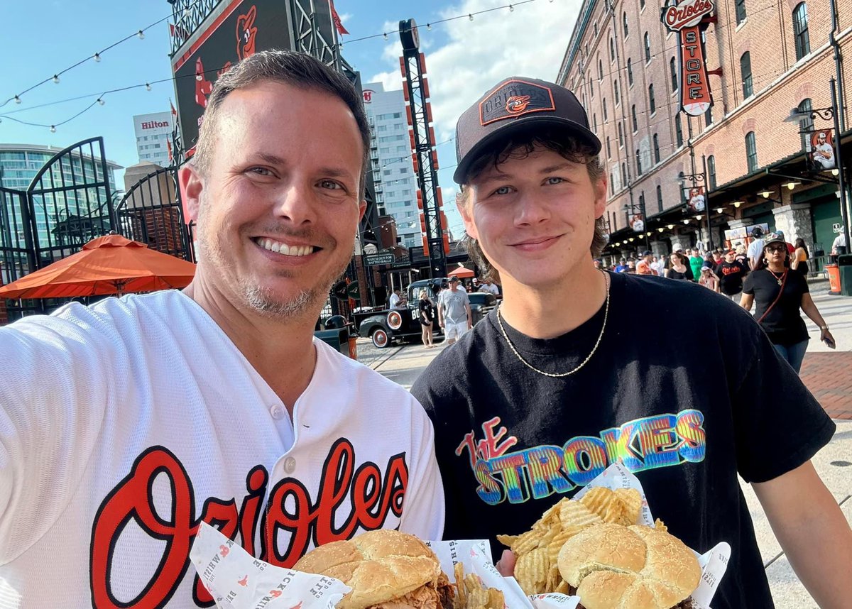 Govenor's tweet photo. If you see my friend Brayden Taylor at the @Orioles Game today wish him a Happy 21st Birthday! #Birdland can we get this on the Big Screen? https://t.co/Cxgpf6ASok