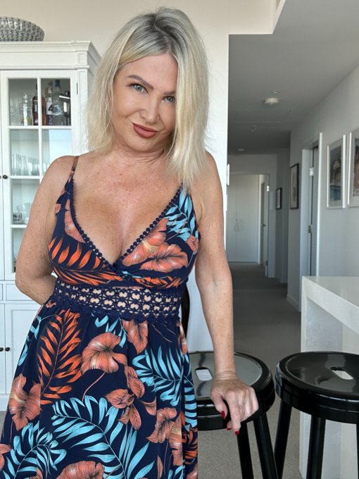 Who loves sexy summer dresses? If it's winter where you are you'll especially enjoy these 2 naughty videos<a href="/tag/roleplay"class="tags"><span>#roleplay</span></a><a href="/tag/roleplaying"class="tags"><span>#roleplaying</span></a>