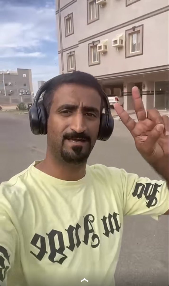 alsahli54's tweet photo. دفاعًا ، عن دينهم ، ومقدساتهم ، وسنة نبيهم محمد ﷺ وعن وطنهم وفي ميدان العز والشرف #استشهد ابناء الوطن المخلصين:
١. الشهيد سامي بن محلي الغامدي
٢. الشهيد مازن حسن بن دبيع
٣. الشهيد حزام بن عوضه الشهراني https://t.co/iPoQrt30ux