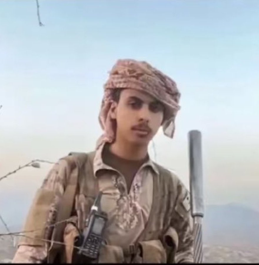 alsahli54's tweet photo. دفاعًا ، عن دينهم ، ومقدساتهم ، وسنة نبيهم محمد ﷺ وعن وطنهم وفي ميدان العز والشرف #استشهد ابناء الوطن المخلصين:
١. الشهيد سامي بن محلي الغامدي
٢. الشهيد مازن حسن بن دبيع
٣. الشهيد حزام بن عوضه الشهراني https://t.co/iPoQrt30ux