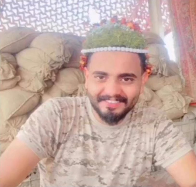 alsahli54's tweet photo. دفاعًا ، عن دينهم ، ومقدساتهم ، وسنة نبيهم محمد ﷺ وعن وطنهم وفي ميدان العز والشرف #استشهد ابناء الوطن المخلصين:
١. الشهيد سامي بن محلي الغامدي
٢. الشهيد مازن حسن بن دبيع
٣. الشهيد حزام بن عوضه الشهراني https://t.co/iPoQrt30ux