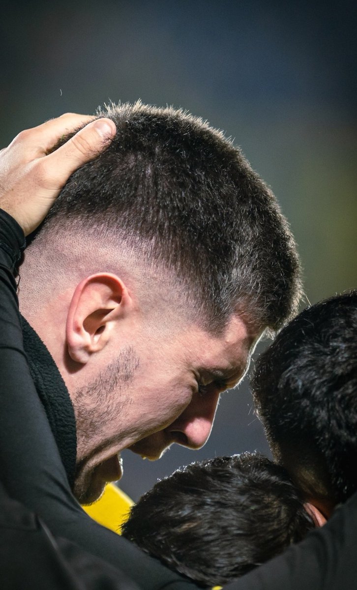 POBRES LOS QUE NO LO SIENTEN.