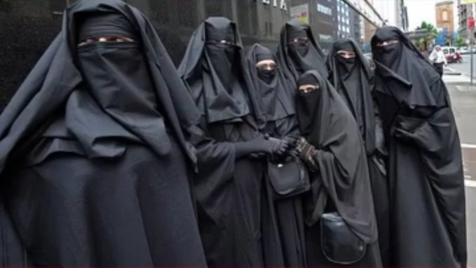 Do you think the Burqa should be illegal in the west?🚨🚨🚨