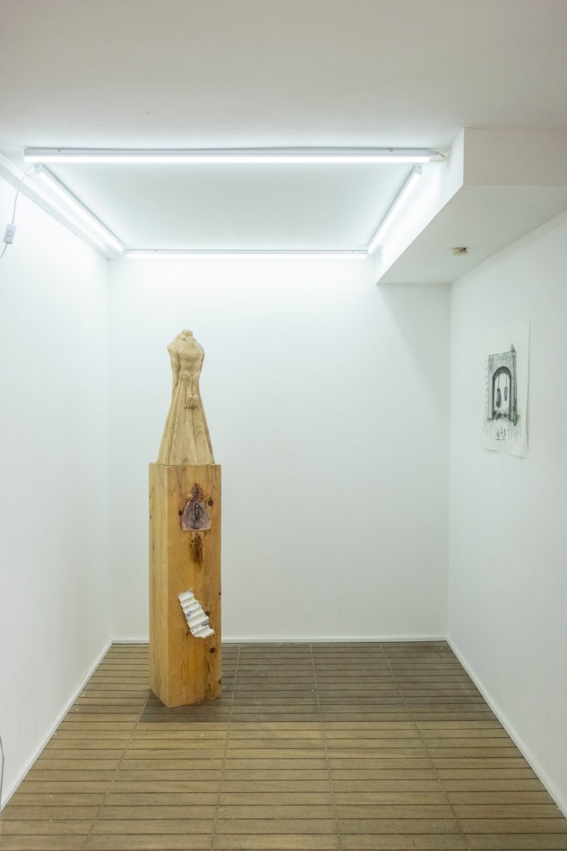 routa888's tweet photo. 展示残りあと３日間で終わりです。超来て！！

『笛と正中線は空の彼方に』

5/18(土) - 6/2(日)
(金土日のみ営業)
13:00-19:00

会場:東葛西1-11-6 A倉庫
東京都江戸川区東葛西1-11-6
東京メトロ東西線葛西駅より徒歩15分 https://t.co/cLrszvk34I