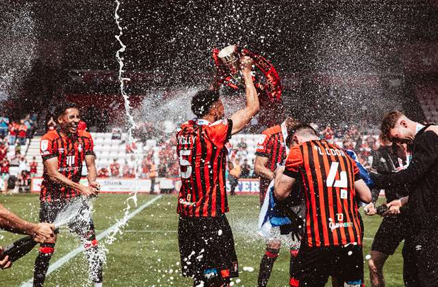 CF CALA MILLOR 🎮⚽️ (@cfcm_esports) on Twitter photo 🏆 SOMOS CAMPEONES 🏆
🔝 TEMPORADON para proclamarse CAMPEONES de <a href="/PLGeFootBall/">PLG efootball</a>
Volvemos a la Élite de la Competición para enfrentarnos a los mejores.
Enhorabuena chicos!!!
#AvantiCala 🏆 SOMOS CAMPEONES 🏆
🔝 TEMPORADON para proclamarse CAMPEONES de <a href="/PLGeFootBall/">PLG efootball</a>
Volvemos a la Élite de la Competición para enfrentarnos a los mejores.
Enhorabuena chicos!!!
#AvantiCala