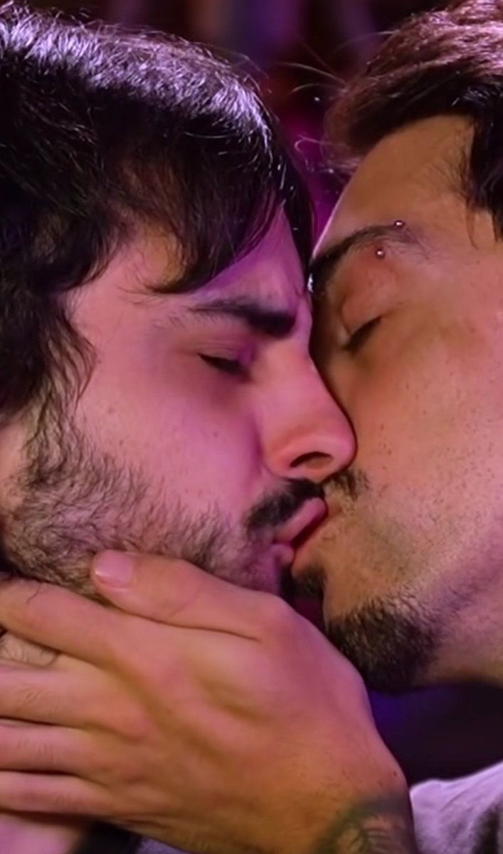 no context lucas inutilismo tweet media