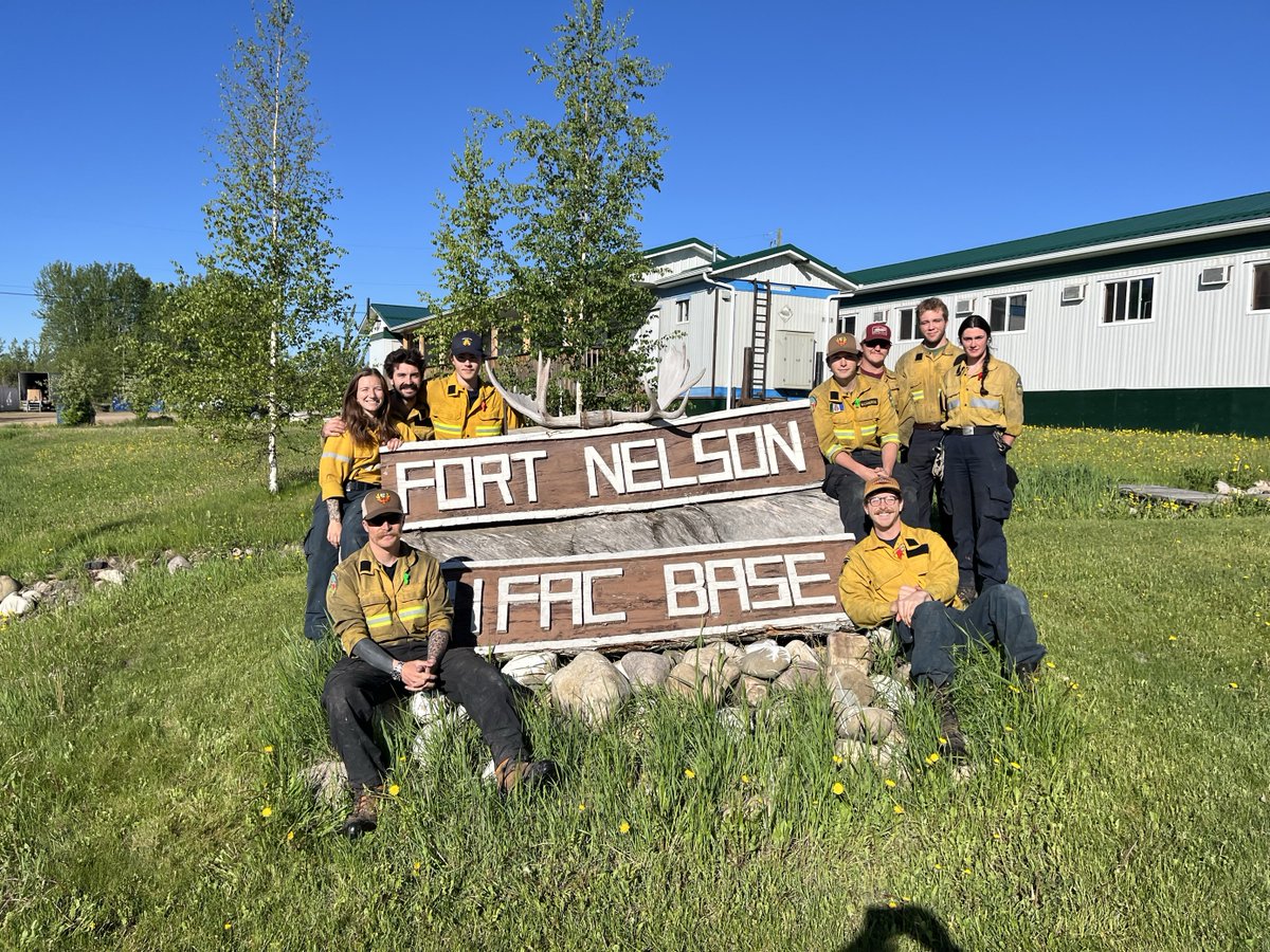 Thank you to @yukongov and their 3 initial attack crews that recently provided support in wildfire suppression operations in the North Peace Complex near Fort Nelson. Yukon personnel worked alongside our BC Wildfire Service firefighters and contractors on the North Peace Complex.