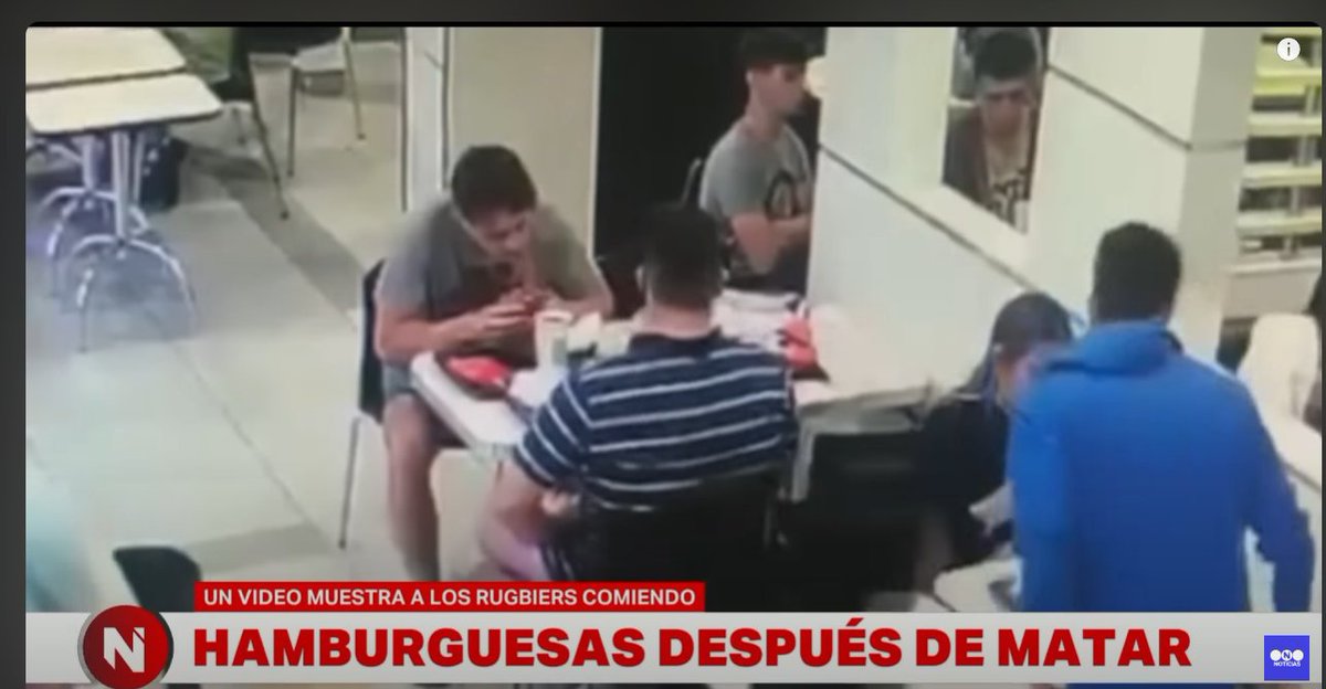 Argenpoirot's tweet photo. Máximo Thomsen NO LLORA POR Fernando Báez Sosa, llora porque no va a salir NUNCA MAS. 
Después de mat4r recibió un mensaje que decía "CADUCO", se fue a cambiar, salió a comer, se cago de risa y se fue a dormir sin el más mínimo problema. 

Nunca nos vamos a olvidar. https://t.co/nmrPghcBig