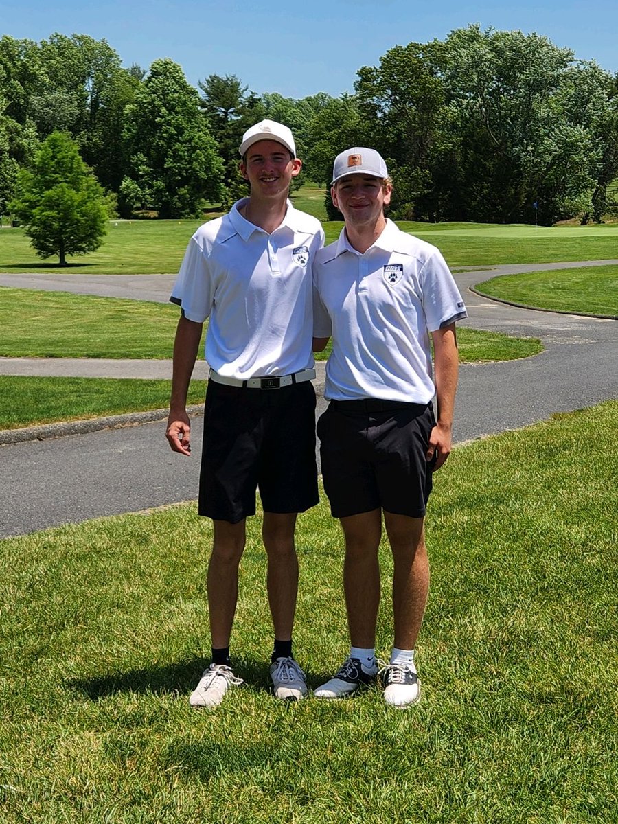 Good showing from the Golf ⛳️ team today at the @TCCathletics Showcase tournament. Jamie Ciesielka took 2nd place with a score of 2 over par 72 & Enrique Altmann took 5th place with a score of 78. Good showing! #GCITGolf