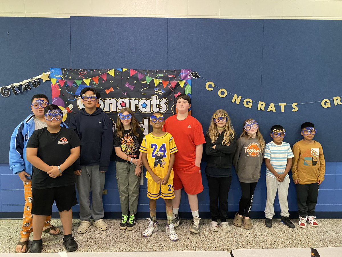 We loved celebrating 5th graders and the time they spent as students at EGMS!
Annual 5th Grade Luncheon 
Thank you @mcs_nutrition for helping us make fun memories!