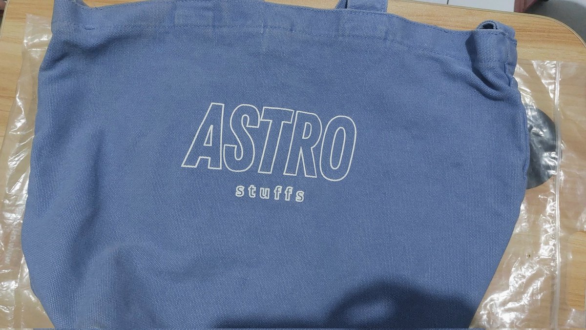 winsgirlcrush's tweet image. Help RT🙇‍♀️
WTS / Want To Sell

Astro Holiday totabag
Sarawat Doll 15cm (+ kimono clothes)
Sarawat Doll Keyring 12cm 

*for price dm ya (banting harga) 
#bbrightvc #astrostuff