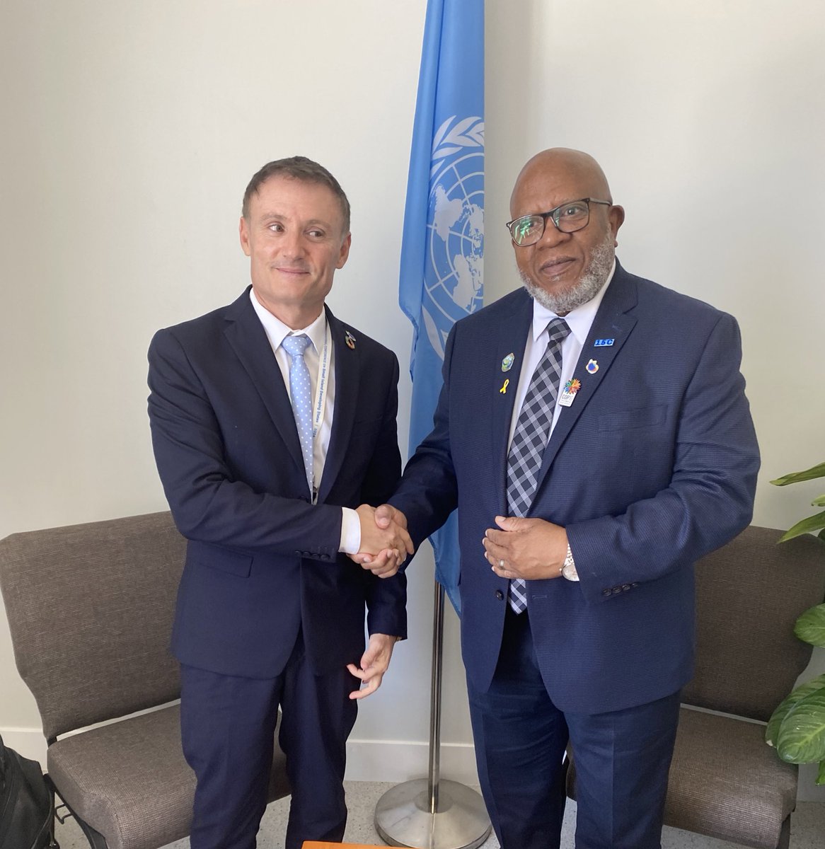 A pleasure meeting the UN Resident Coordinator for Barbados and the Eastern Caribbean, Didier Trebucq, during #SIDS4. Our conversation centered on the importance of leveraging momentum from the Antigua and Barbuda Agenda for SIDS (ABAS) to accelerate progress in achieving