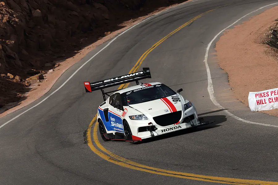 S2000_Falcon's tweet photo. #掘内泰 さんは #4MotorEV をやり通したな。意志の強い方だ。感服。#CRZ は、この格好で売ってほしかった。
(*´ω`*)
#Honda #ホンダ #SHAWD #PPIHC
https://t.co/7RanKAEHaH https://t.co/uIECF2pPtI