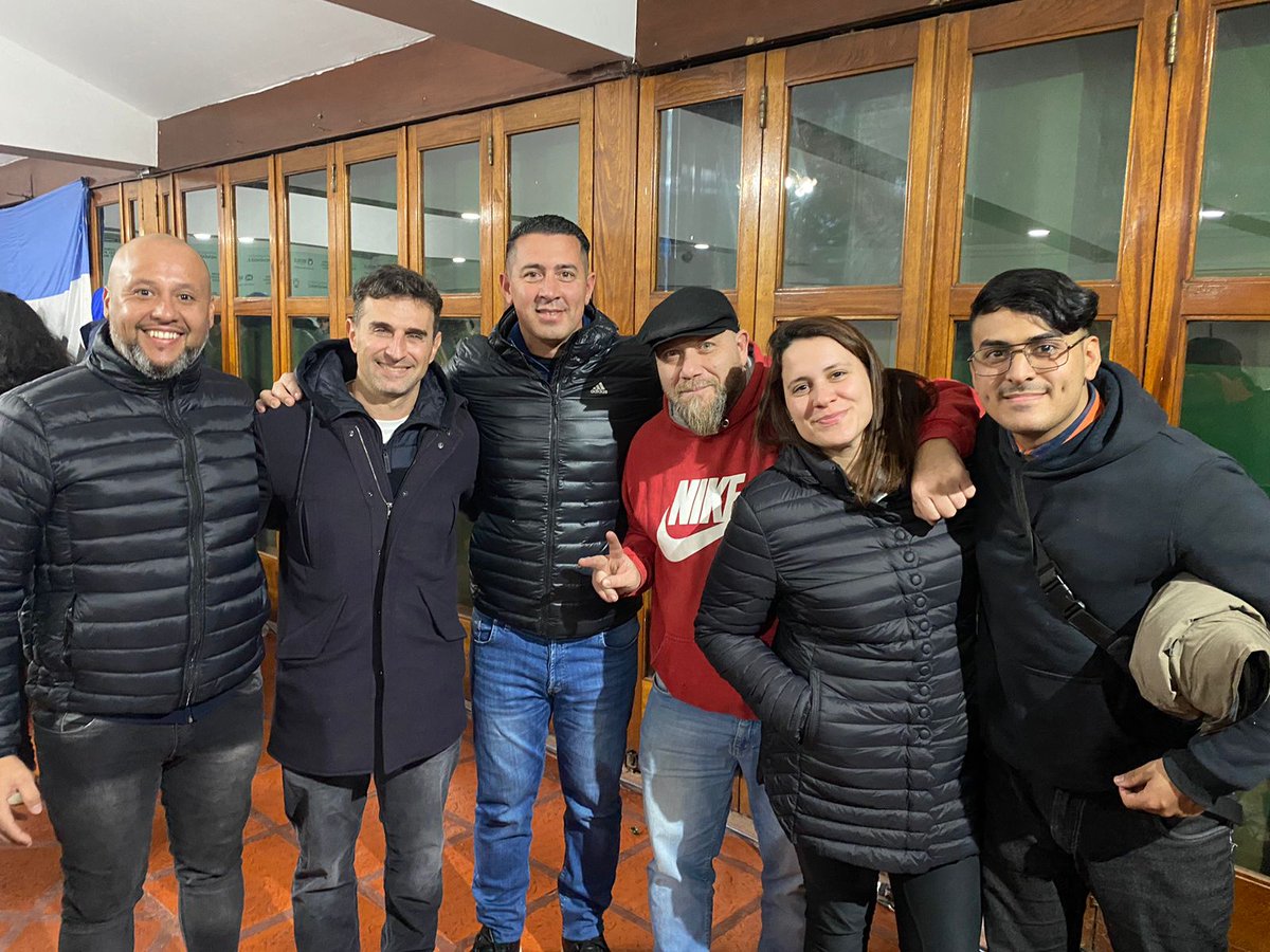 ✌🏽Formación política

<a href="/62OrgMerlo/">62 Organizaciones Peronistas/Merlo</a> presentes  en la charla brindada por el economista <a href="/jsfraschina/">Santiago Fraschina</a> sobre "Argentina en su tercera crisis de deuda".

<a href="/Sergio_OrtizOk/">Sergio Ortiz</a>