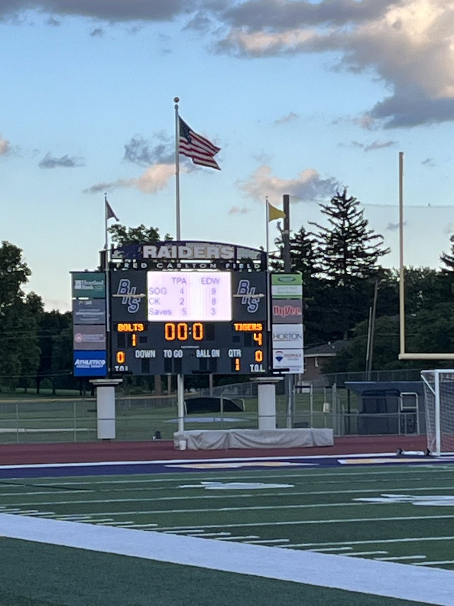 🎉⚽️ Huge Congratulations to our Edwardsville Girls Soccer Team! ⚽️🎉

What an amazing achievement winning the super sectional! We're so proud of you and all you've accomplished. Best of luck at the state tournament this weekend—bring home the championship! 🐾
#HUSTLE #StateBound