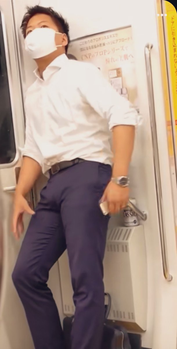 こんなん、街で見かけたら凝視不可避やろ？笑

え？抗える人おるん？？？？