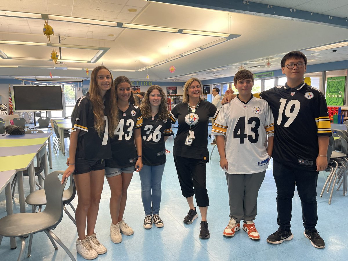 CMMS Library Media tweet media