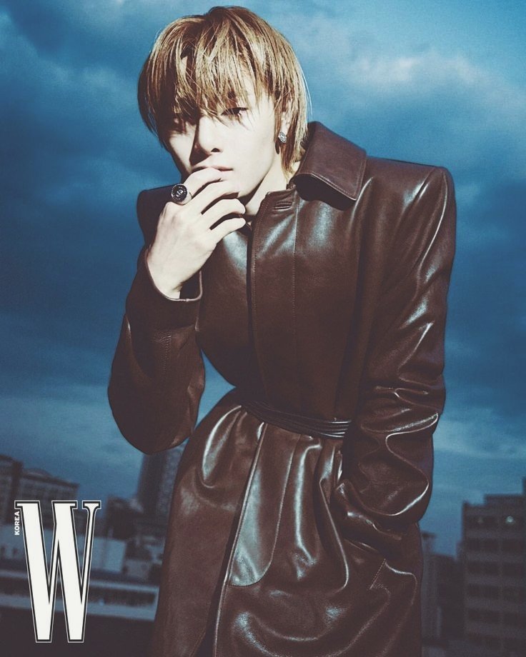 2in01FILM's tweet photo. #2IN01 for w korea https://t.co/iIVOWhBbkU