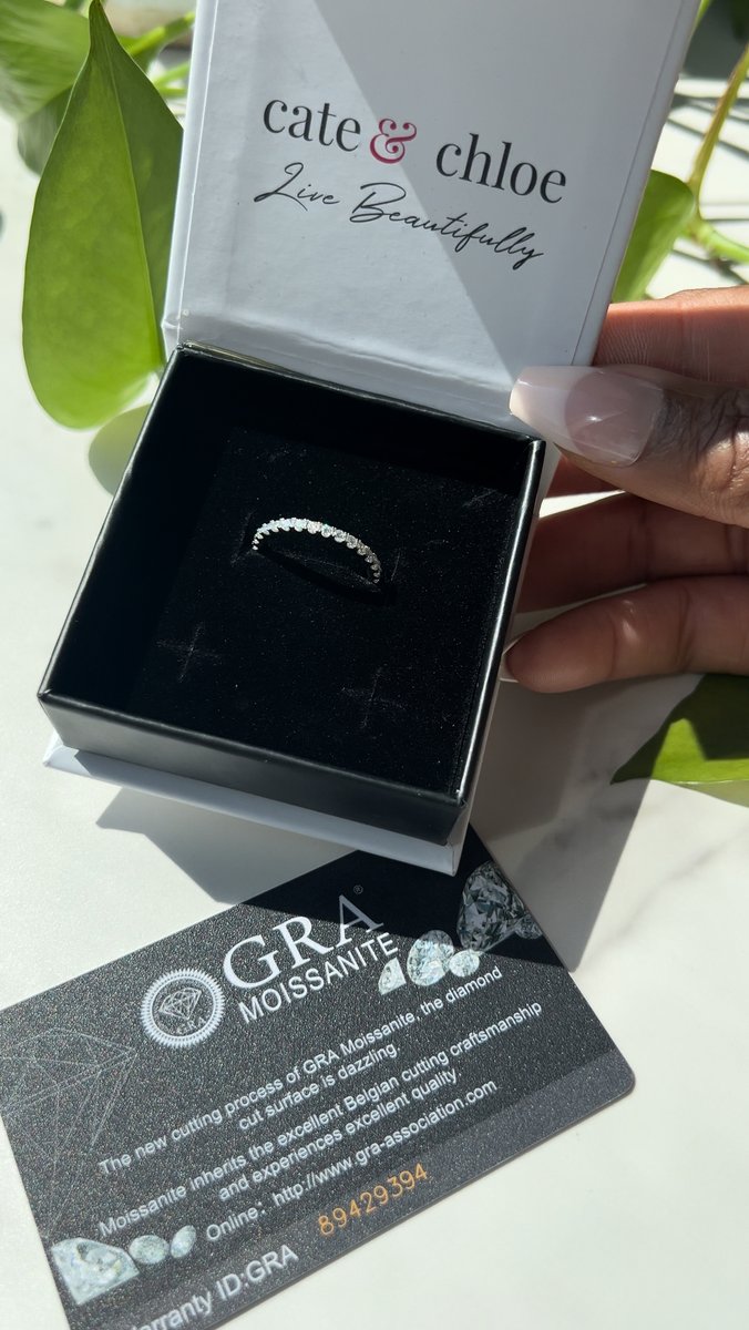 CateandChloe's tweet photo. Shine bright like a diamond with Cate and Chloe Jewelry ✨💎

In Frame- In Frame- Moissanite by Cate &amp; Chloe Sadie Sterling Silver Ring with Moissanite and 5A Cubic Zirconia Crystals
.
.
.
.
#cate&amp;chloe #graduationsale #2024 #jewelery  #fashion #afordable #chic #style #sale https://t.co/71U6WE5pa6