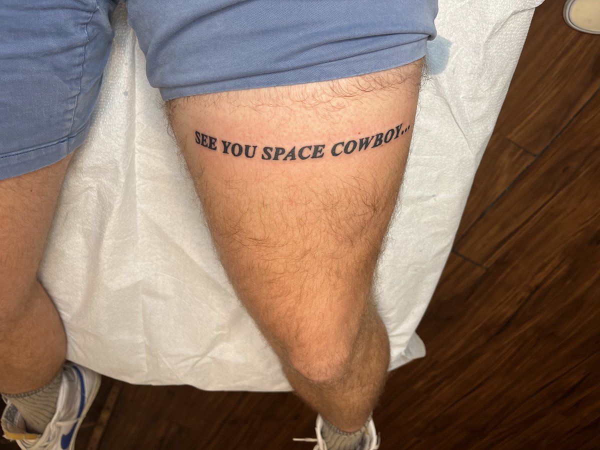 🅱️hris tweet media