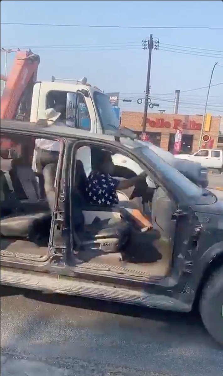 <a href="/elnorte/">EL NORTE</a> El calor está cabron, eh!