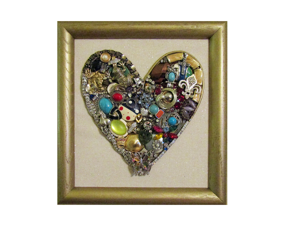 Framed Jewelry Art Heart #3 #Handcrafted #FramedJewelryArt #HomeDecor #Inspirational #HeartDesign #VintageJewelry #MomSisGift bartlettpairart.com/product/framed… via @jimmiesart