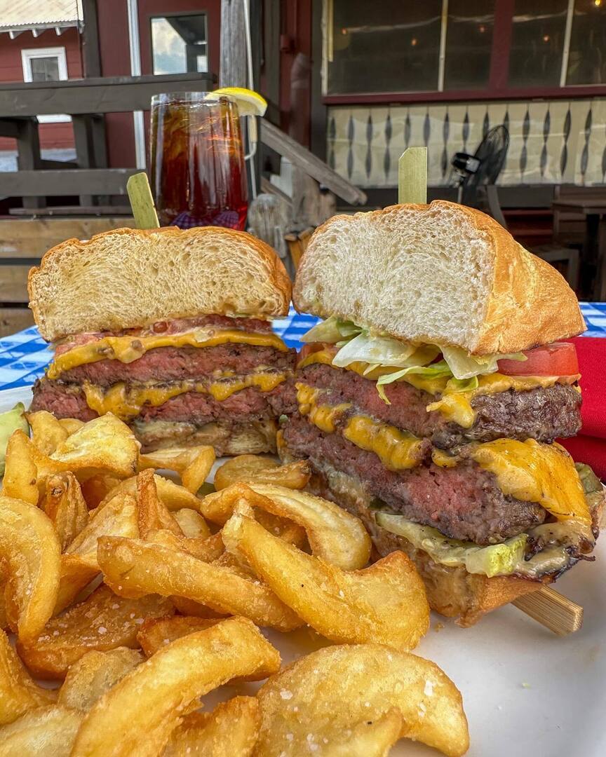 Angus Barn tweet media