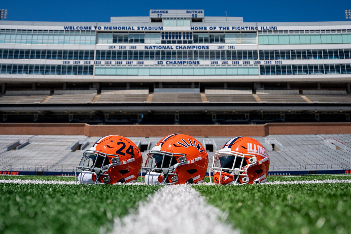 Illinois will be rocking three throwback helmets this season in honor of Memorial Stadium’s 100th anniversary 📸 @IlliniFootball