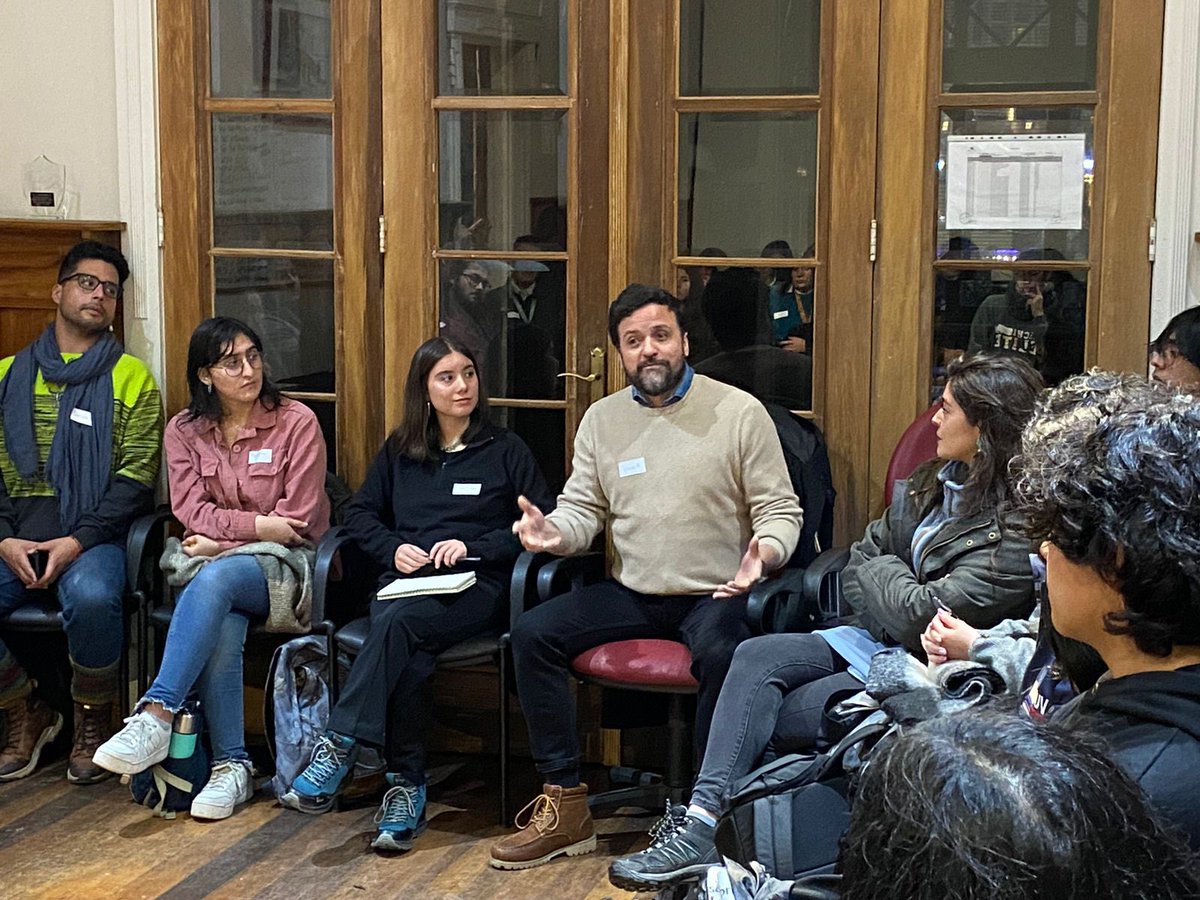 División de Organizaciones Sociales (@dos_segegob) on Twitter photo ¡Gran agenda junto a nuestro director <a href="/ignacioachurra/">Ignacio Achurra Díaz</a> en #Valdivia!
📌Reunión con la Unión Comunal de Juntas de Vecinos y Vecinas y conversatorio de Participación Ciudadana junto a <a href="/INJUVLosRios/">INJUV Los Ríos</a> y más de 38 jóvenes diversas organizaciones juveniles y estudiantiles del lugar. ¡Gran agenda junto a nuestro director <a href="/ignacioachurra/">Ignacio Achurra Díaz</a> en #Valdivia!
📌Reunión con la Unión Comunal de Juntas de Vecinos y Vecinas y conversatorio de Participación Ciudadana junto a <a href="/INJUVLosRios/">INJUV Los Ríos</a> y más de 38 jóvenes diversas organizaciones juveniles y estudiantiles del lugar.