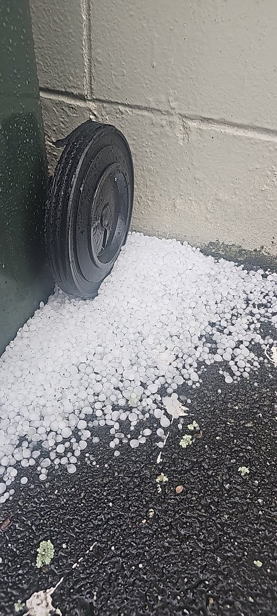#hailpile