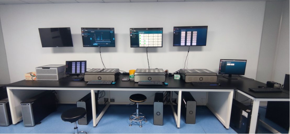 benagen3571's tweet photo. Our @Nanopore PromethION 48 #P48 sequencer operates close to half capacity, yielding a staggering 3TB of data per run. Real-time data feedback streamlines statistics and enables efficient chip performance monitoring. #RNA-seq #nanopore#DirectRNA #RNA #Nanopore #PromethION #Gene https://t.co/abpcLESgOG