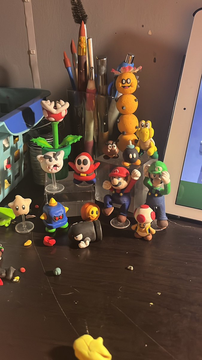 MrGrandma4's tweet photo. More clay Mario stuff https://t.co/zTVcSfufR7