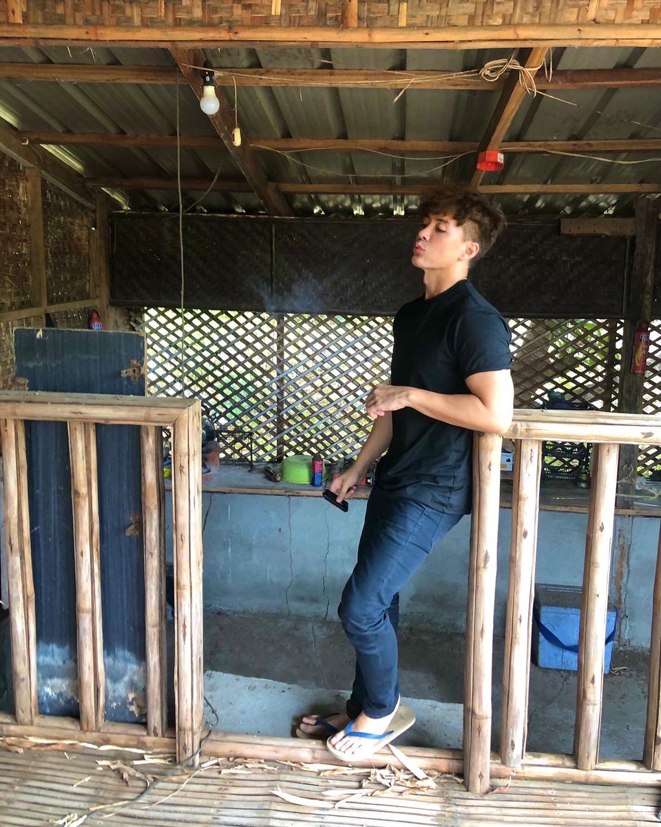 LanceRaymundo's tweet photo. Farm Boy π©βπΎ
-
In between takes /
Set of #SINAG π¬
Directed by @director_elainecrisostomo https://t.co/uMM8Q5uV4M