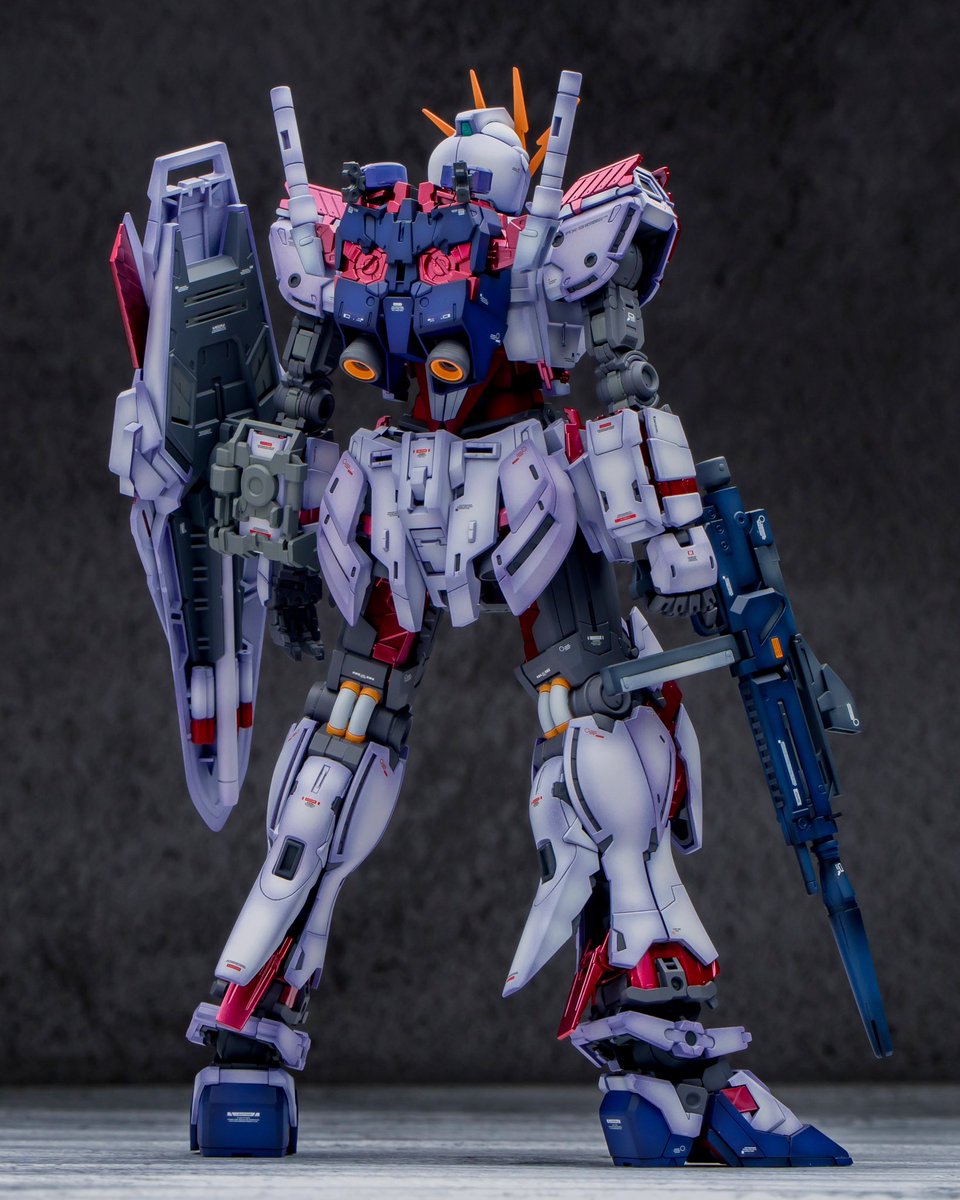 MG Narrative Gundam C-Packs is done. More pictures soon!