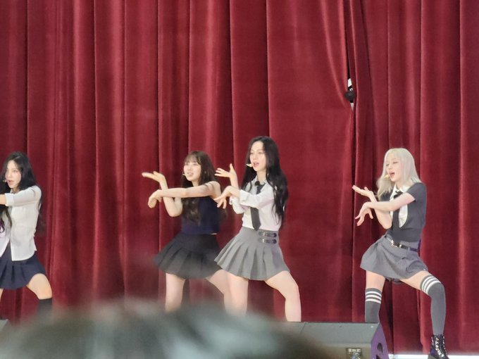 Someone OP knows sent them a pic of aespa promoting Armageddon in Seoul Design High School 

cr. reader_7_7