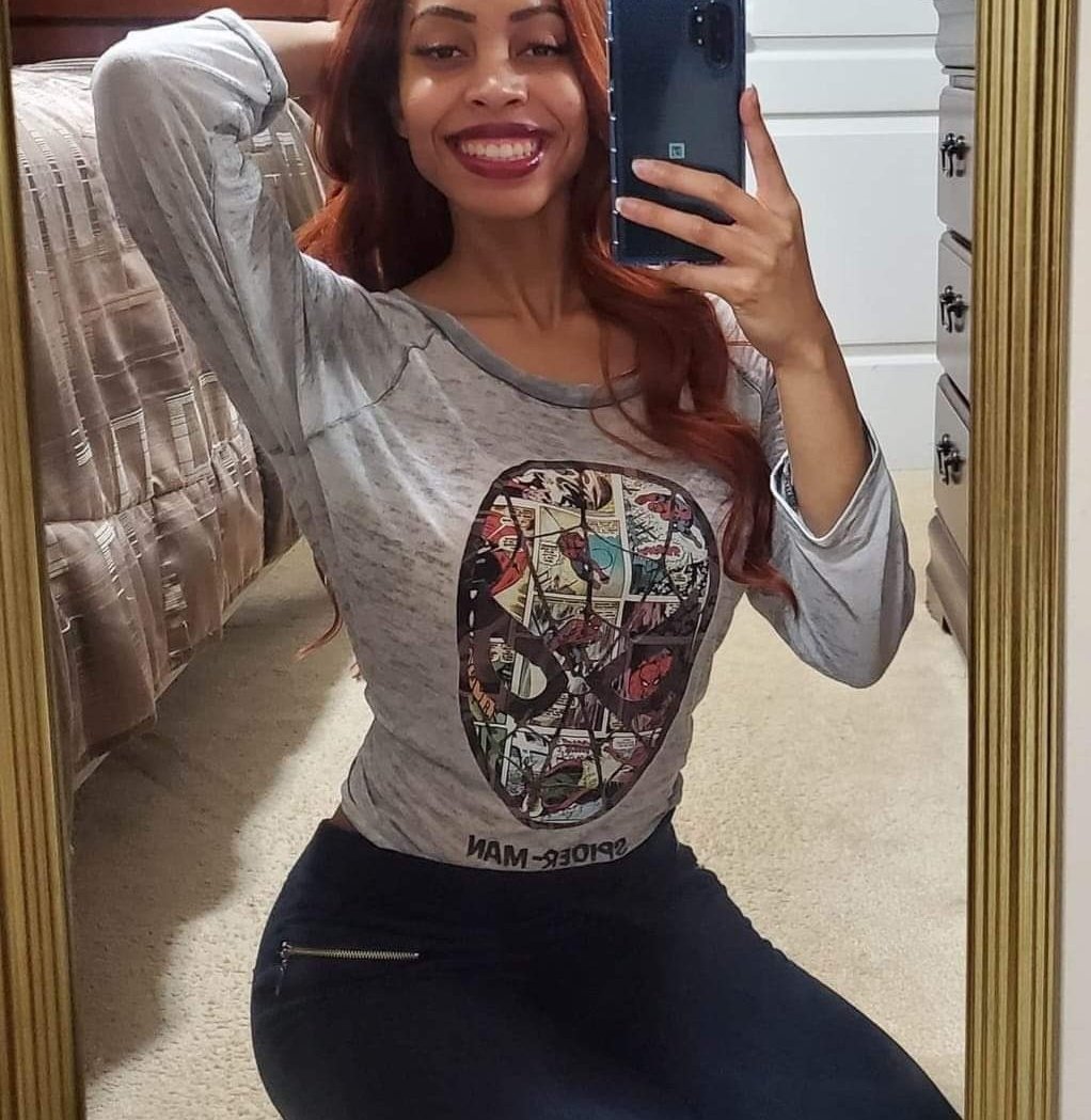 Slight Mary Jane cosplay & a smile ✨️