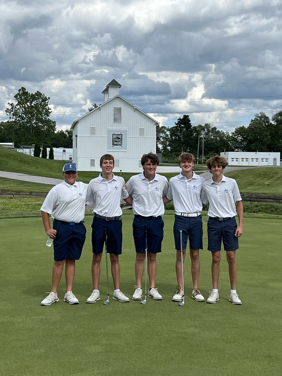 BCHSGOLF's tweet image. Boys golf played Brickyard Crossing in a 4-way match today vs Speedway HS, Park Tudor and Pike! Team fired a 162 led by Colin Kirchgessner with low BC round of 38 followed by Nick Belby (39), Charlie Belch (42), Nate O’Brien (43) & Matthew Marrano (44)
