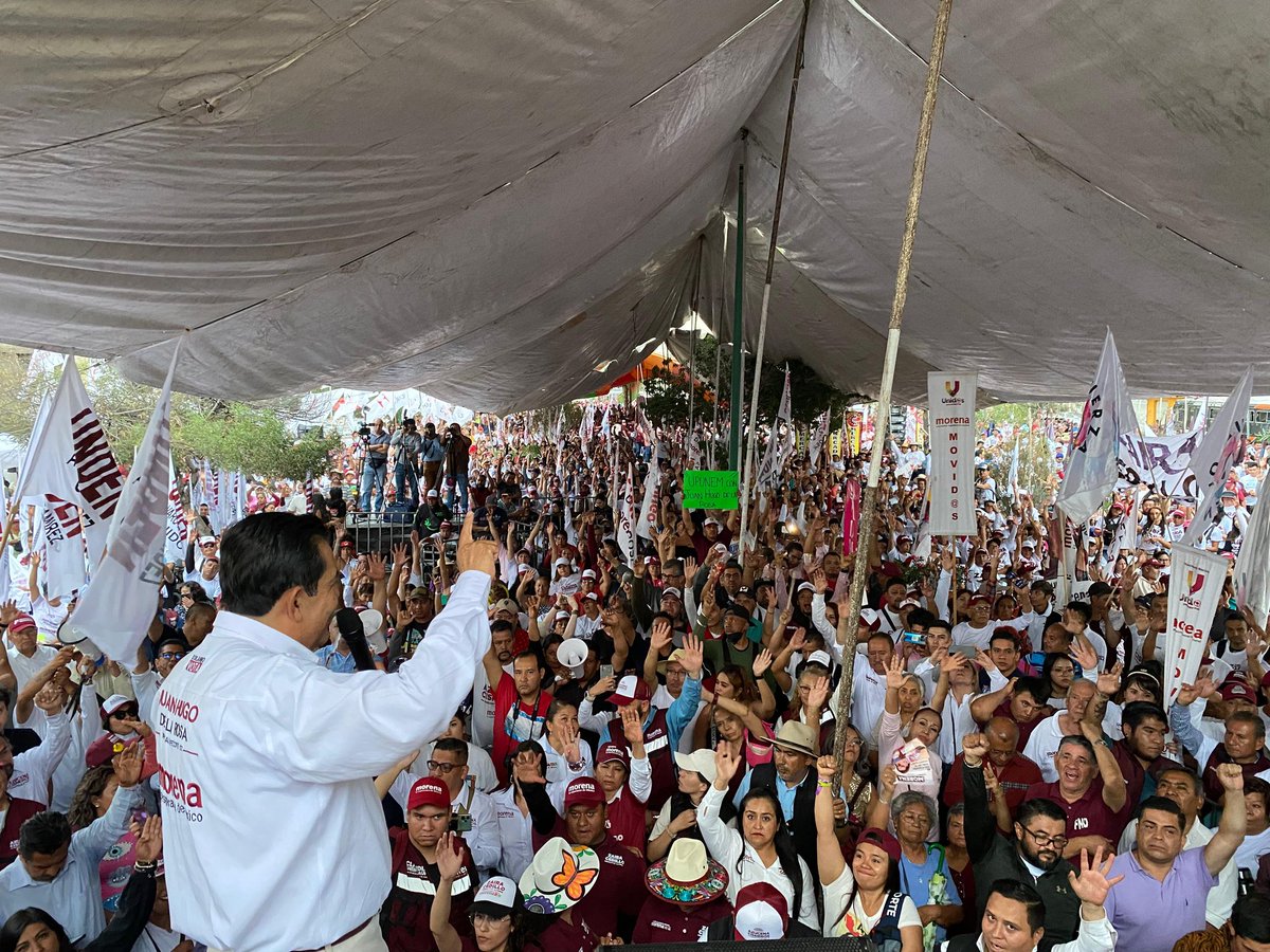 JuanHugoNeza's tweet photo. 🙏 Muchas gracias a todas las vecinas y los vecinos que hoy nos acompañaron a la próxima Presidenta Municipal de Ecatepec, @azucenacisneros, y próxima diputada local, Zaira Cedillo, y a mí en nuestro GRAN cierre de campaña. 

Me siento muy contento porque el día más importante: 2 de junio está por llegar y hoy nos demostraron que tenemos todo su apoyo y que van a salir a votar por @PartidoMorenaMx 🫶 

¡No les vamos a fallar! #VotaSoloMorena #LaEsperanzaDeMéxico 

#Vota5de5
#VotaSoloMorena